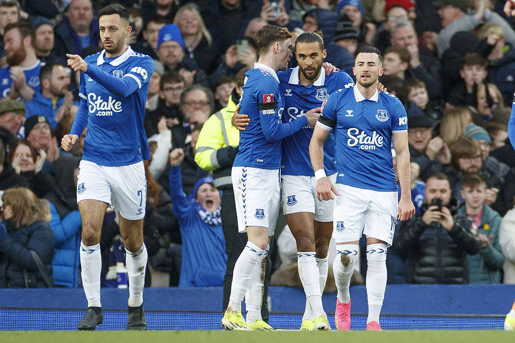 kaiyun电竞-埃弗顿客场惜败，英超球队客战难题待解的简单介绍