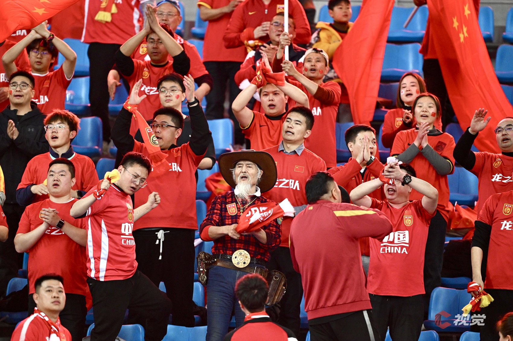 包含国安外援发威，帮助球队获得胜利的词条